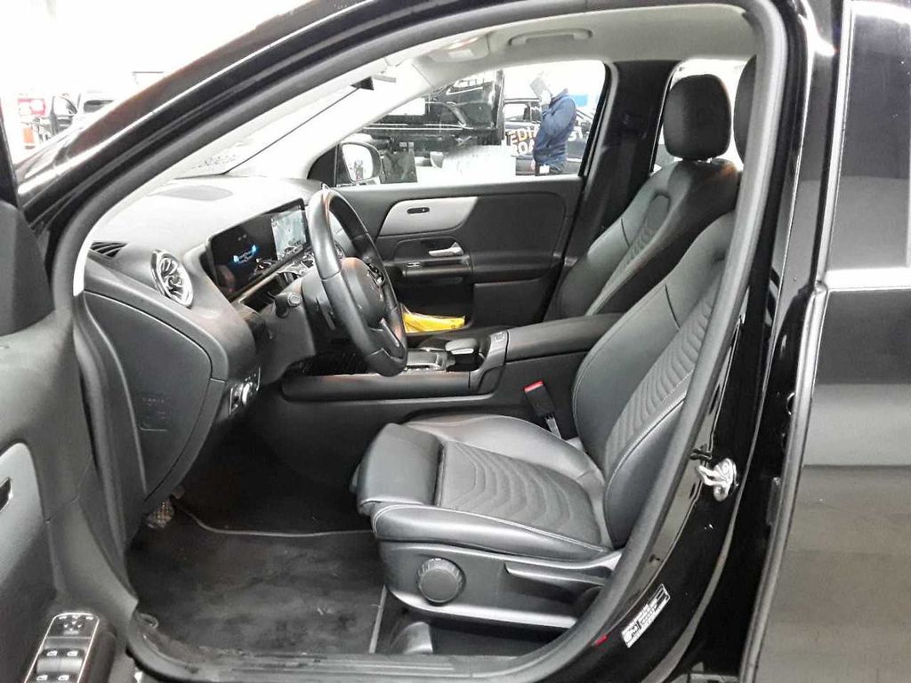 Mercedes-Benz GLA 250 2022