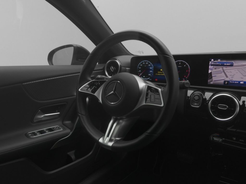 Mercedes-Benz A 180 2024