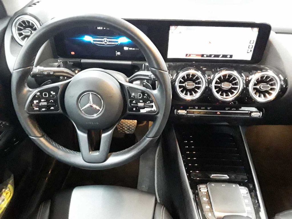 Mercedes-Benz GLA 250 2022
