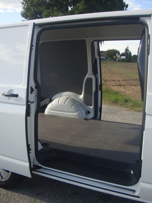 Volkswagen T6 Transporter 2023