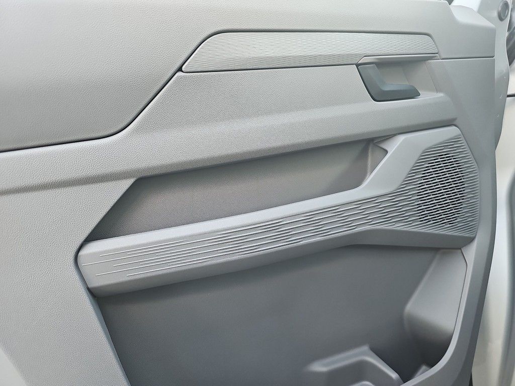 Volkswagen T7 Transporter 2025