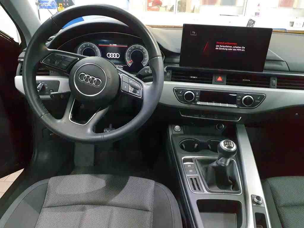 Audi A4 2022