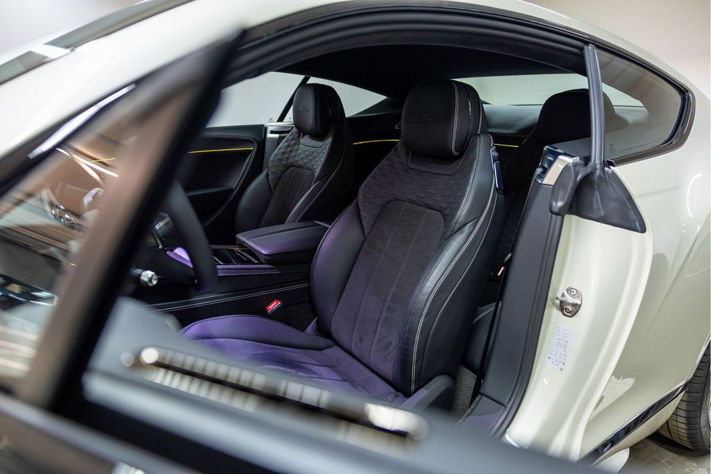 Bentley Continental GT 2025