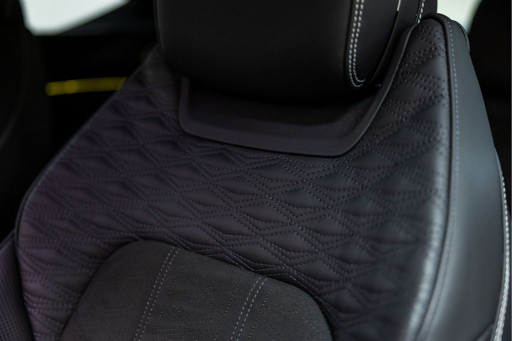 Bentley Continental GT 2025