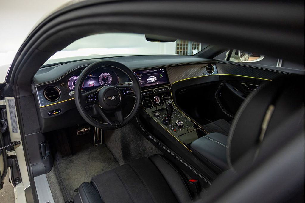 Bentley Continental GT 2025