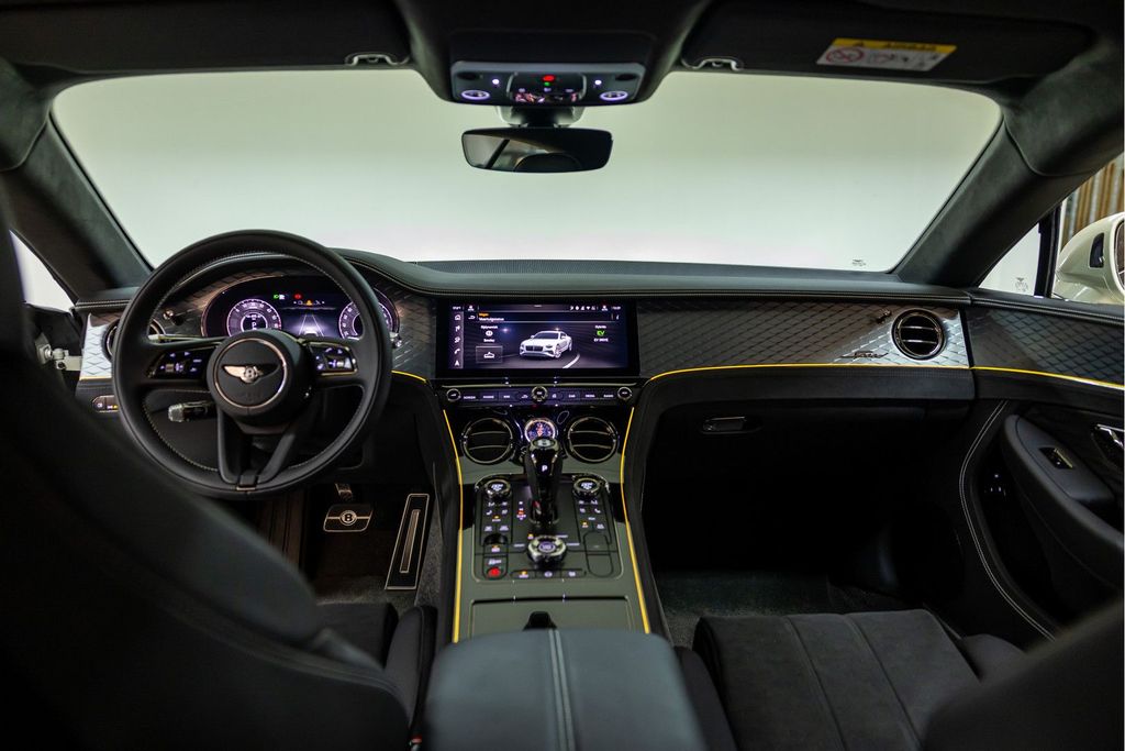 Bentley Continental GT 2025