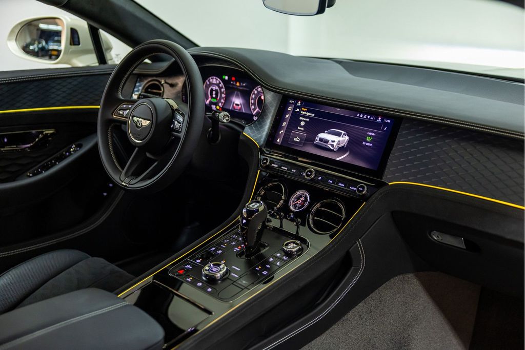 Bentley Continental GT 2025