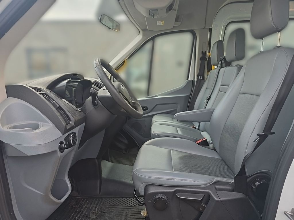 Ford Transit 2015