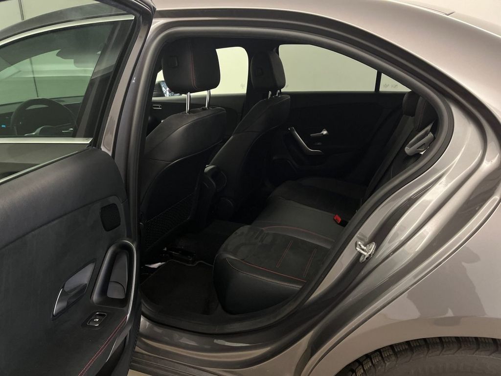 Mercedes-Benz A 200 2021