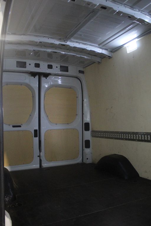 Maxus Deliver 9 2023