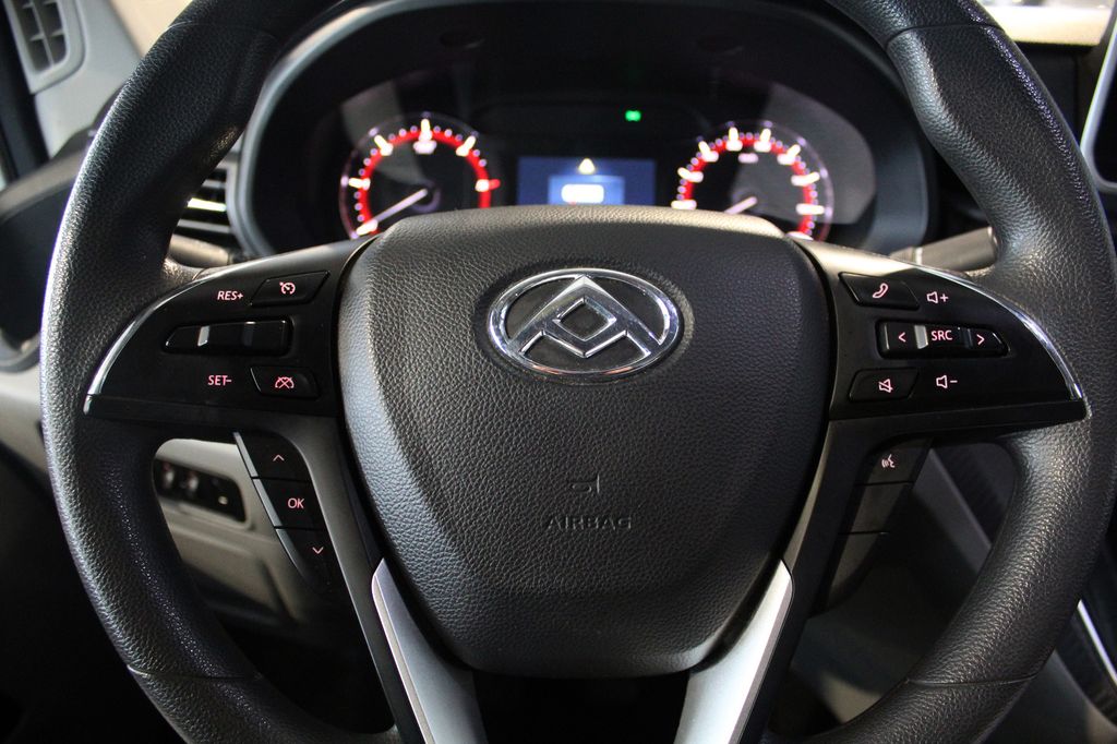 Maxus Deliver 9 2023