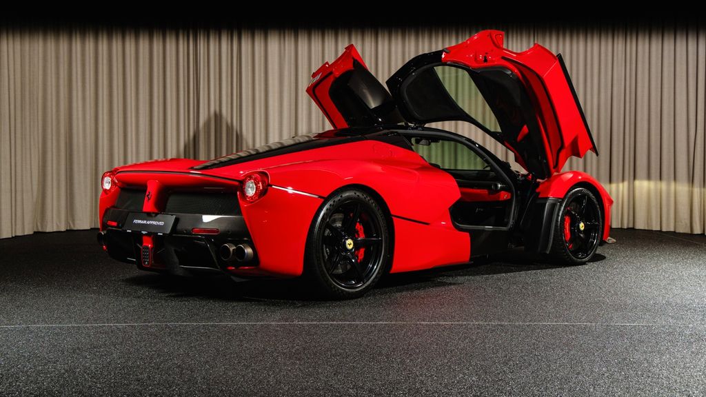 Ferrari LaFerrari 2015