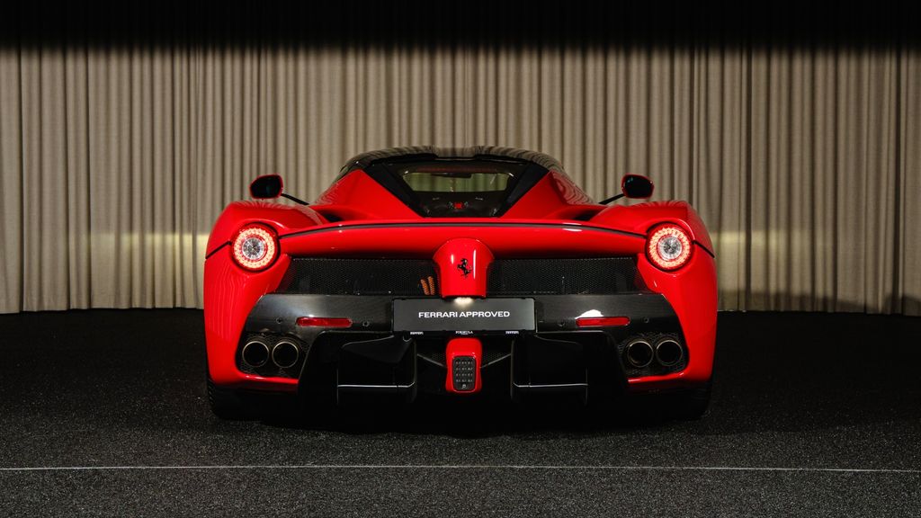 Ferrari LaFerrari 2015
