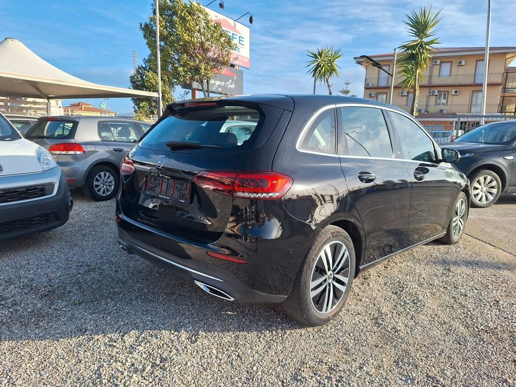 Mercedes-Benz B 180 2021