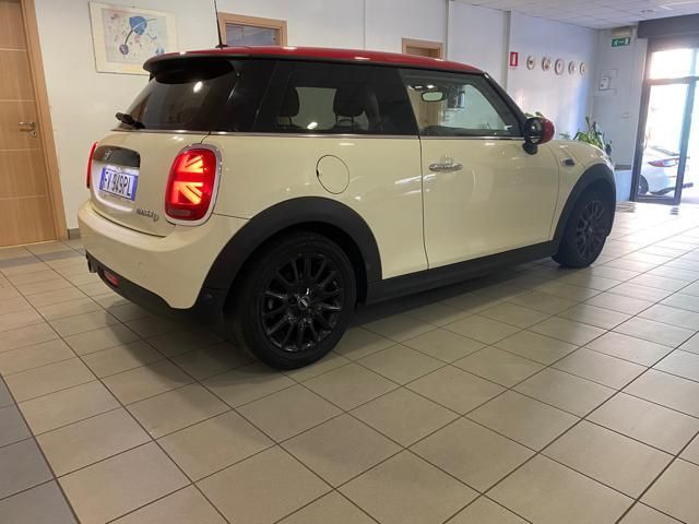MINI Cooper D 2019