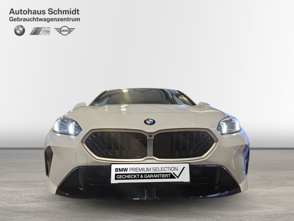 BMW 218 2024