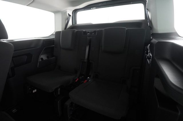 Ford Tourneo Connect 2025