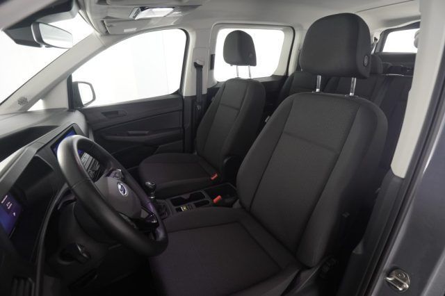 Ford Tourneo Connect 2025
