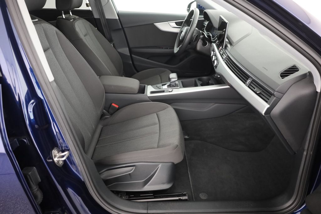Audi A4 2024