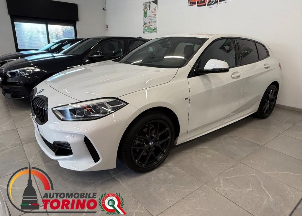 BMW 118 2022