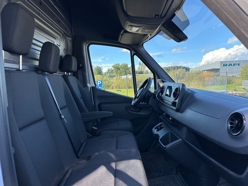 Mercedes-Benz Sprinter 2021