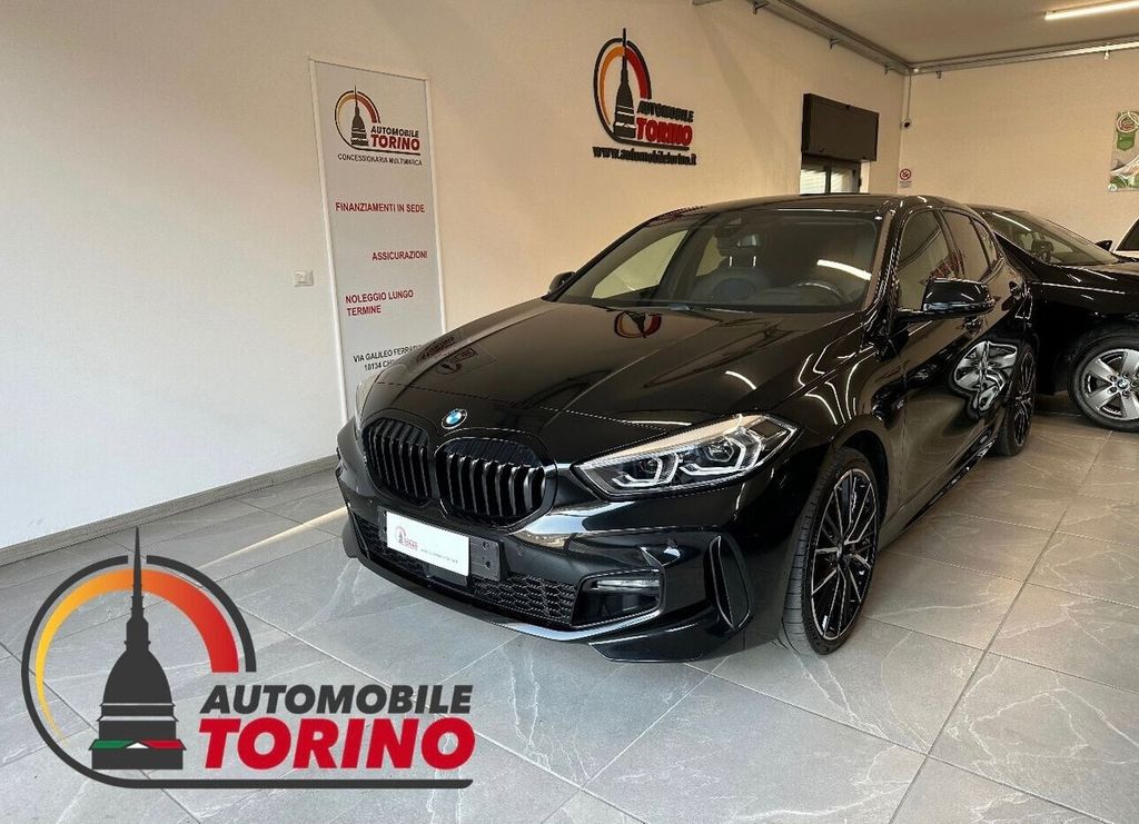 BMW 118 2023