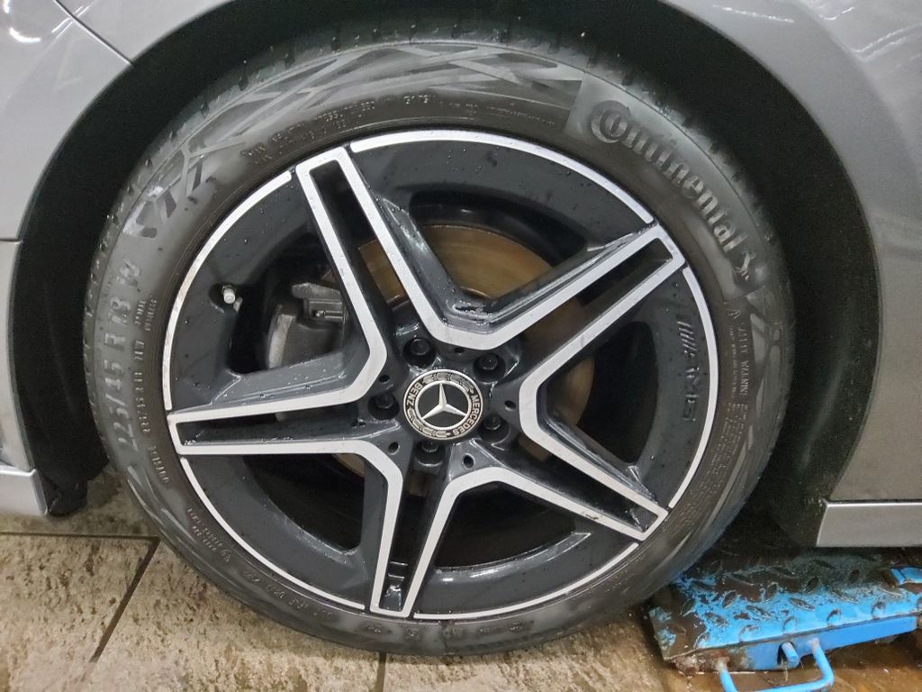 Mercedes-Benz A 180 2023