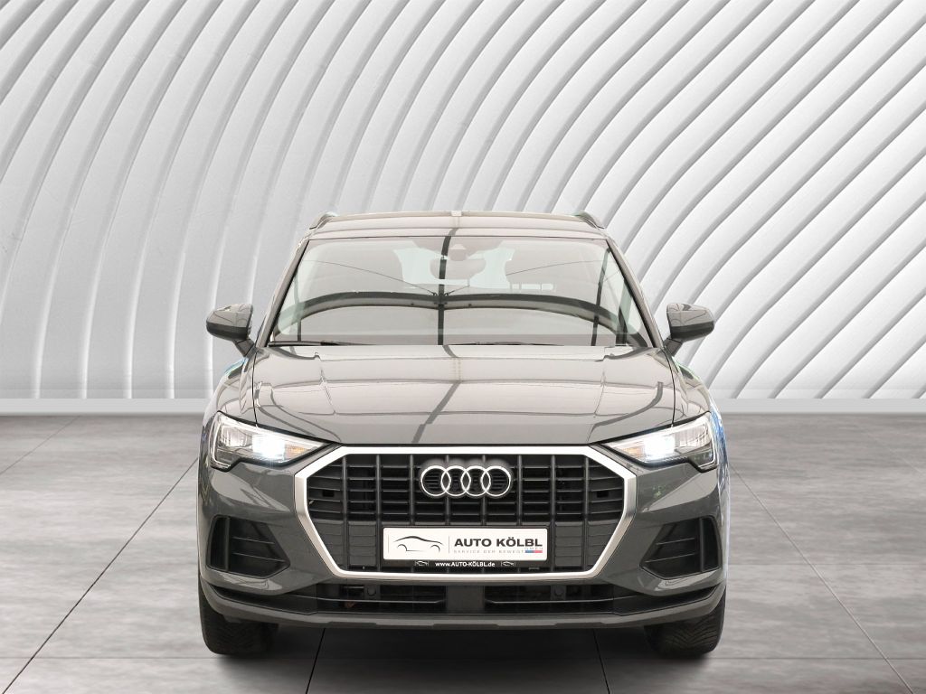 Audi Q3 2021