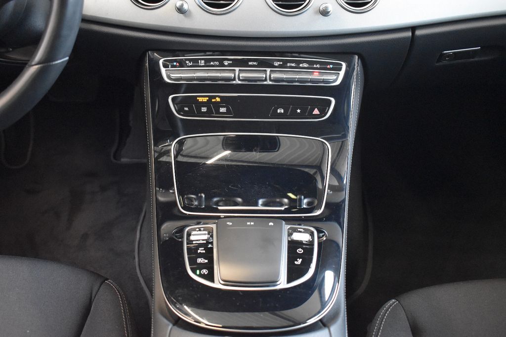 Mercedes-Benz E 200 2022