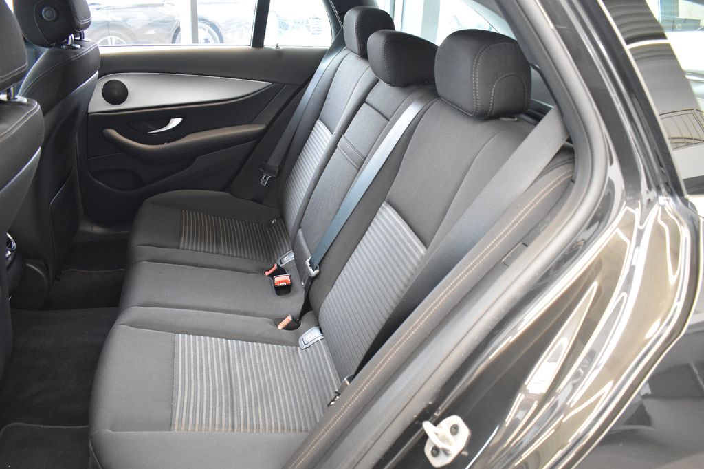 Mercedes-Benz E 200 2022