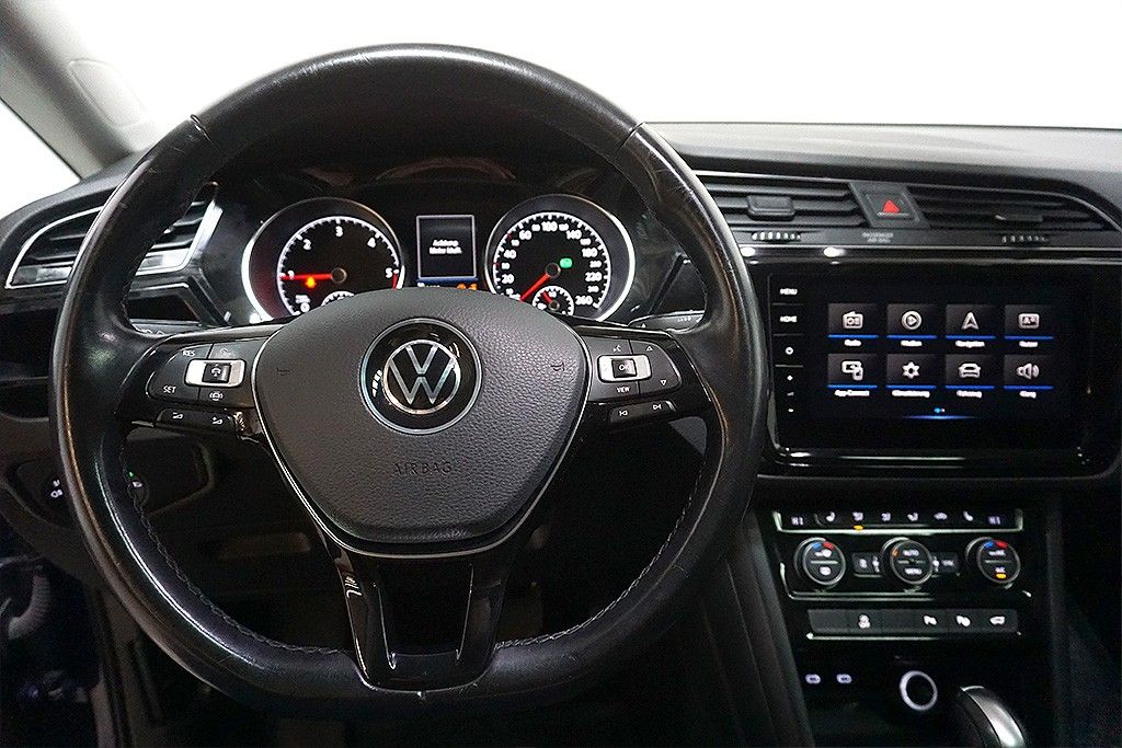Volkswagen Touran 2021