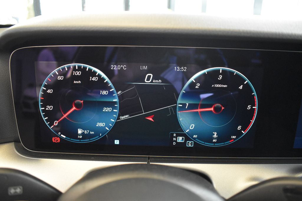 Mercedes-Benz E 200 2022