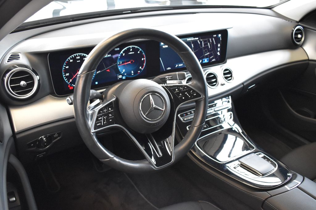 Mercedes-Benz E 200 2022