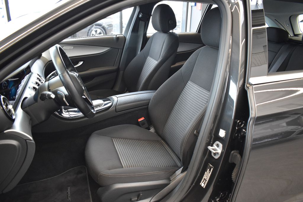 Mercedes-Benz E 200 2022