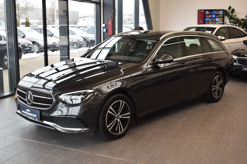 Mercedes-Benz E 200 2022