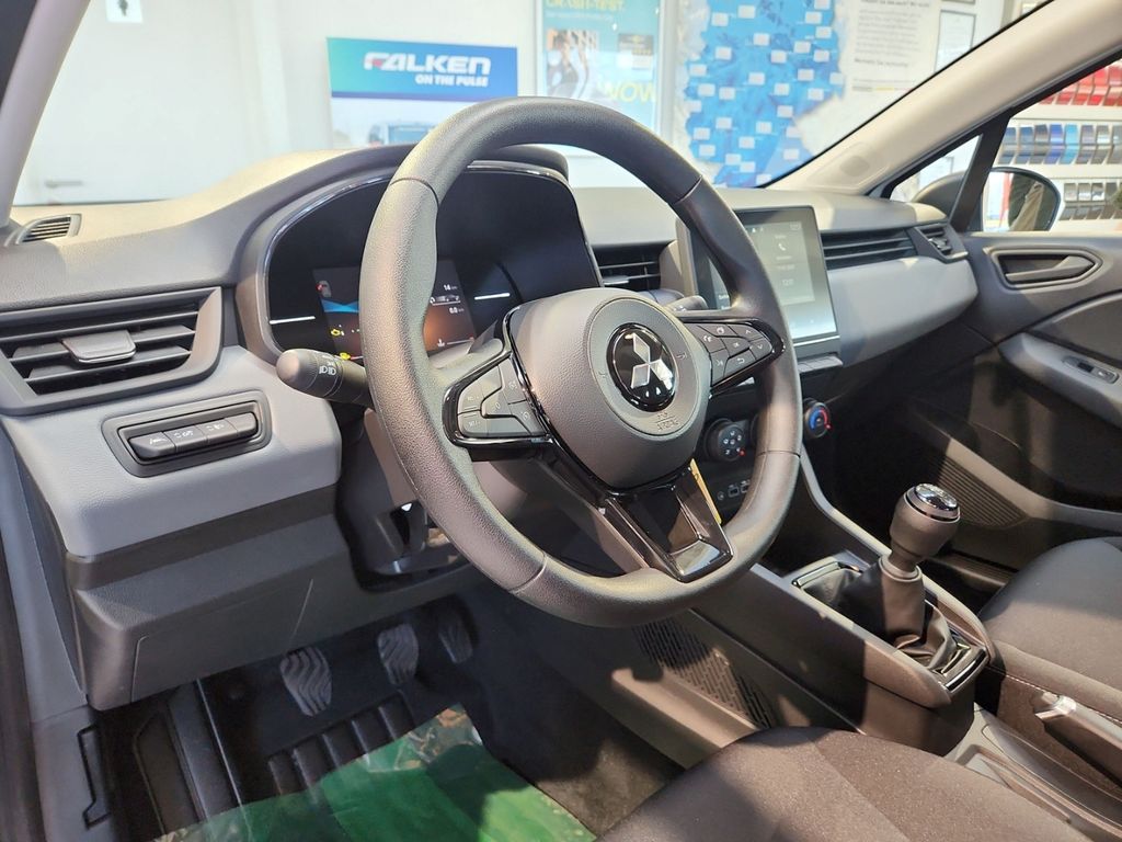 Mitsubishi Colt 2025