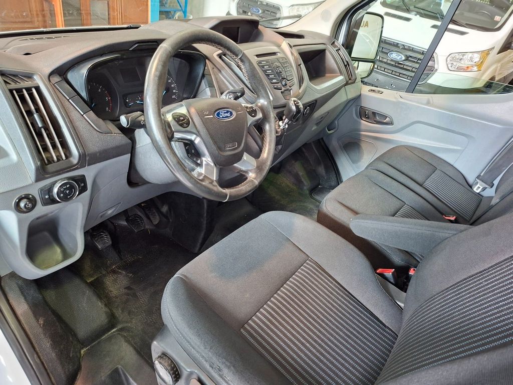 Ford Transit 2017