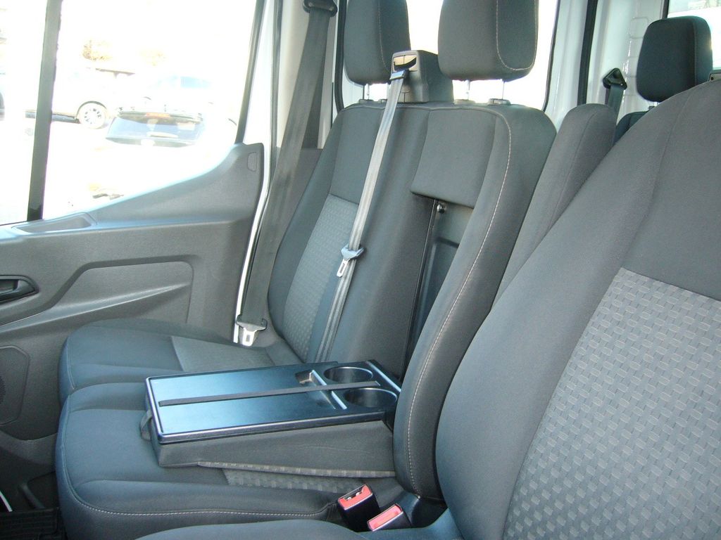 Ford Transit 2021
