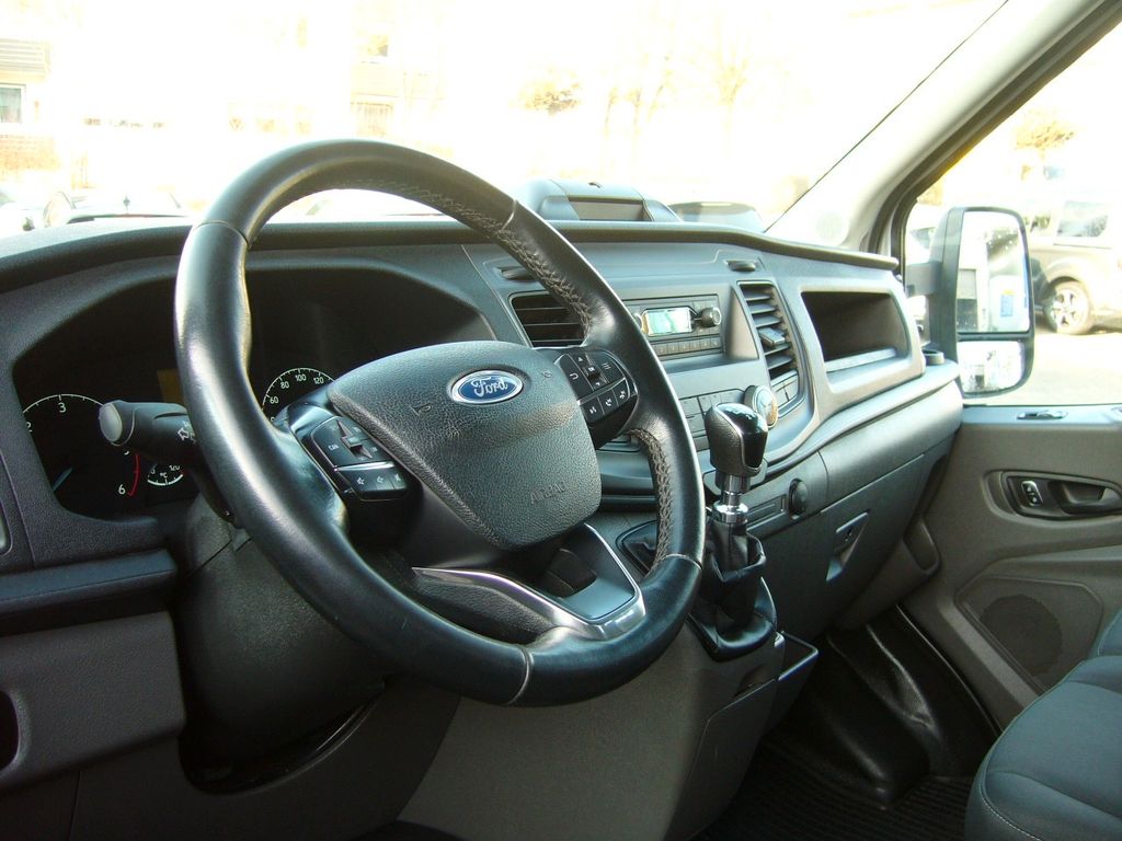 Ford Transit 2021