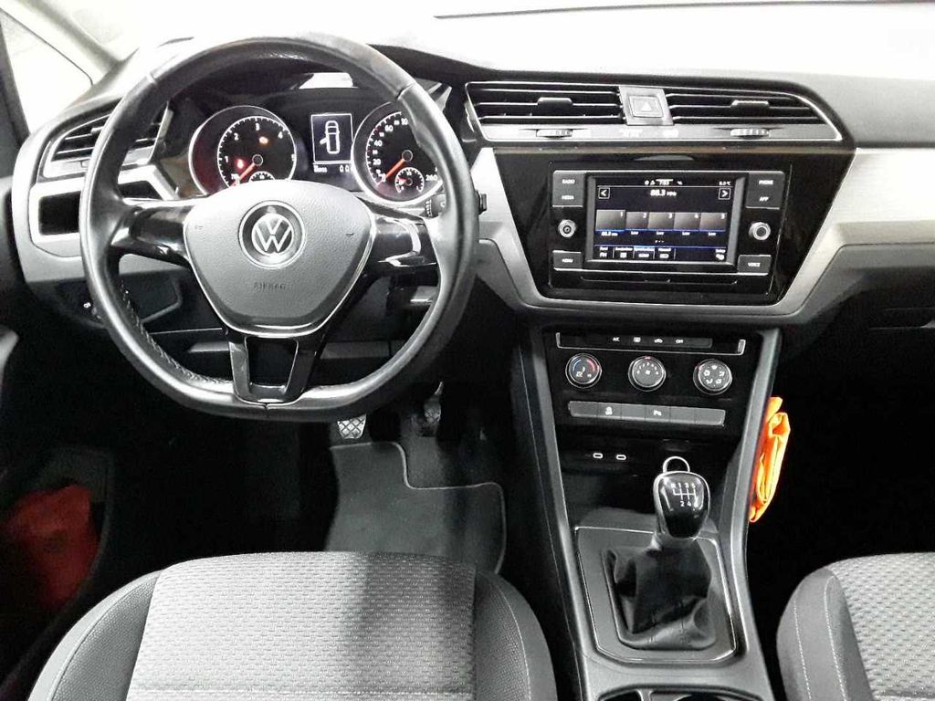 Volkswagen Touran 2021