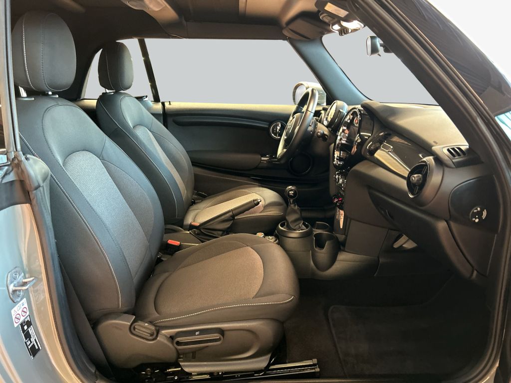 MINI One Cabrio 2021