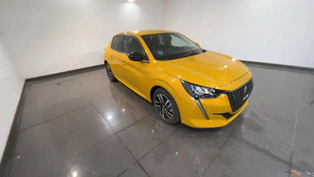 Peugeot 208 2022