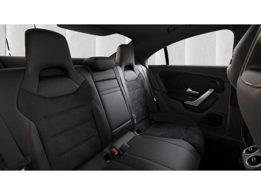 Mercedes-Benz CLA 200 2024