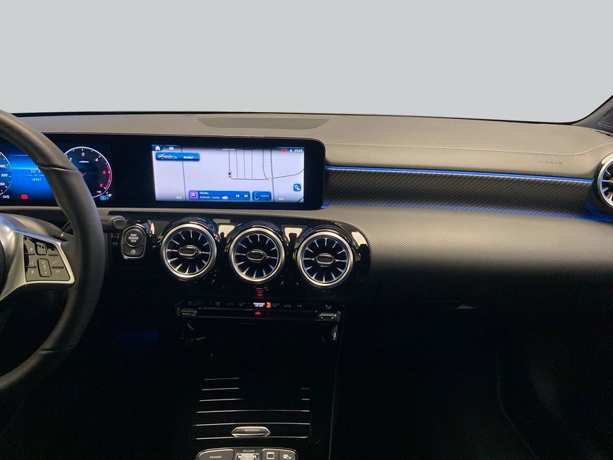 Mercedes-Benz CLA 200 2024
