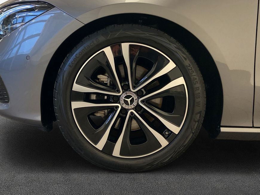 Mercedes-Benz CLA 200 2024