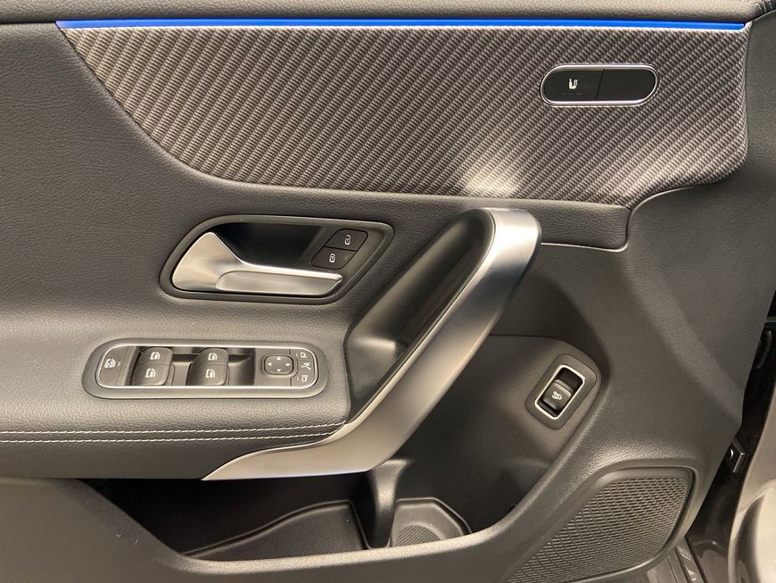 Mercedes-Benz CLA 200 2024