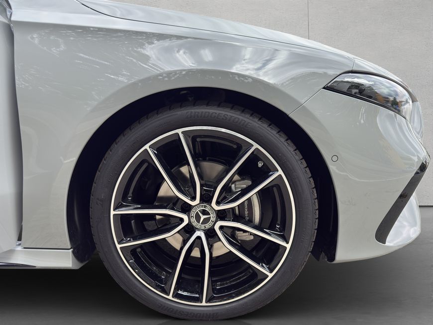 Mercedes-Benz A 180 2025