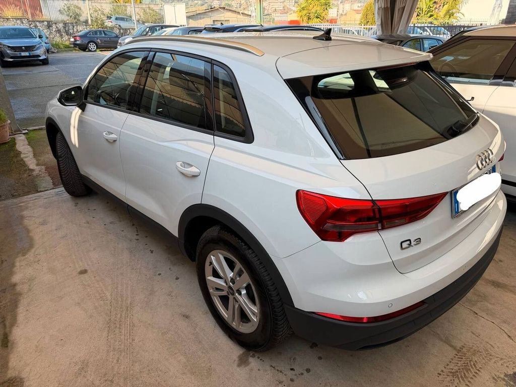 Audi Q3 2021