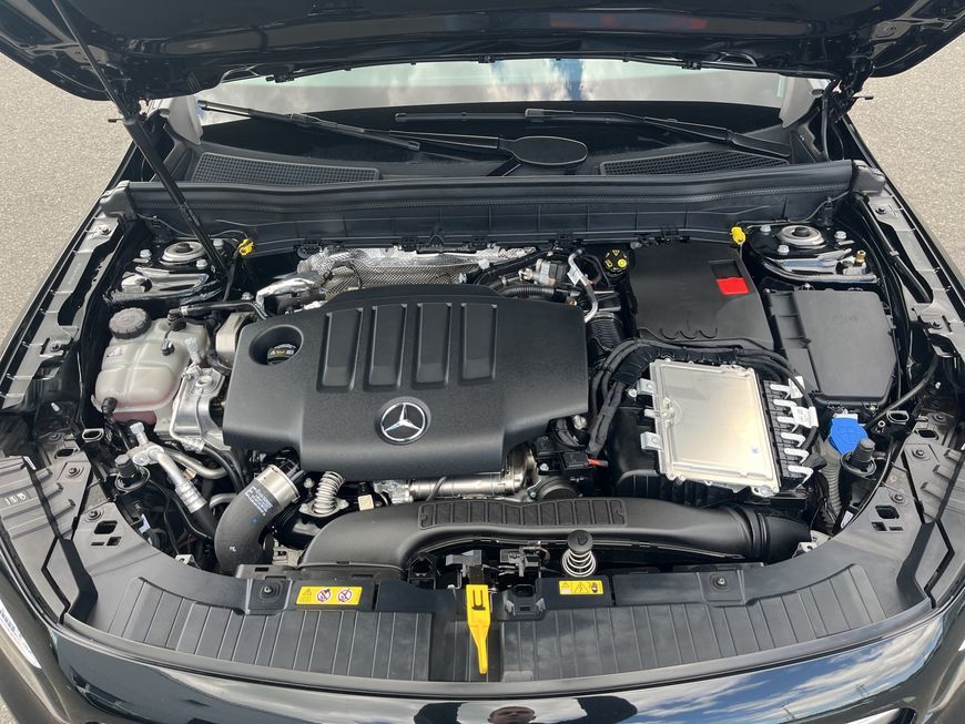 Mercedes-Benz GLB 180 2024