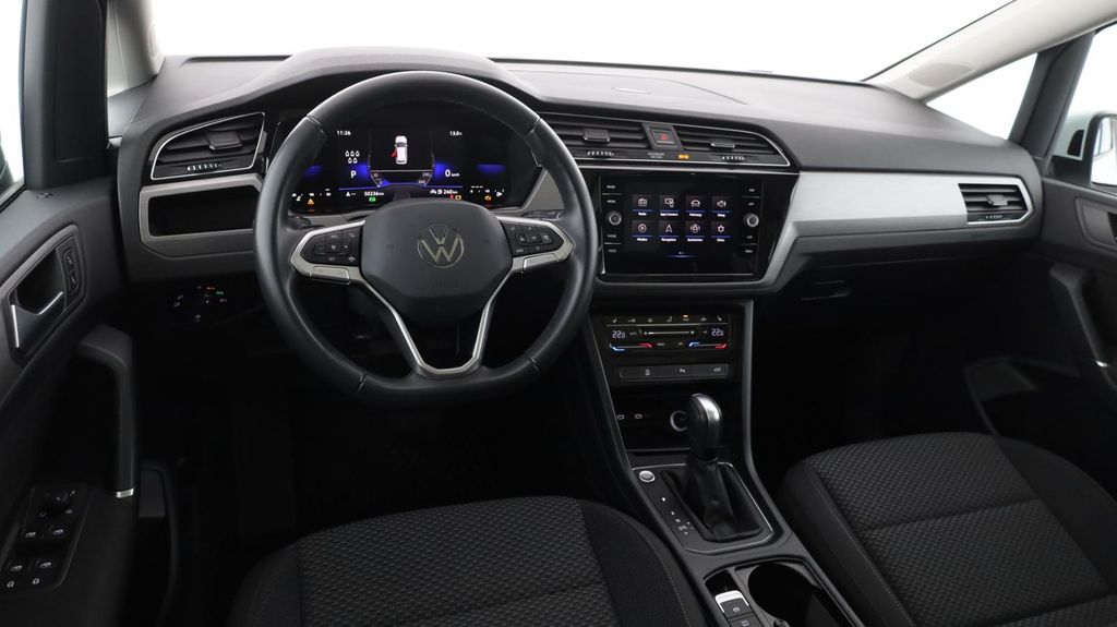 Volkswagen Touran 2023